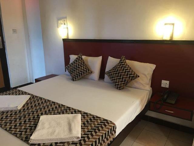 Hotel Chandrageet 波尔沃林 外观 照片